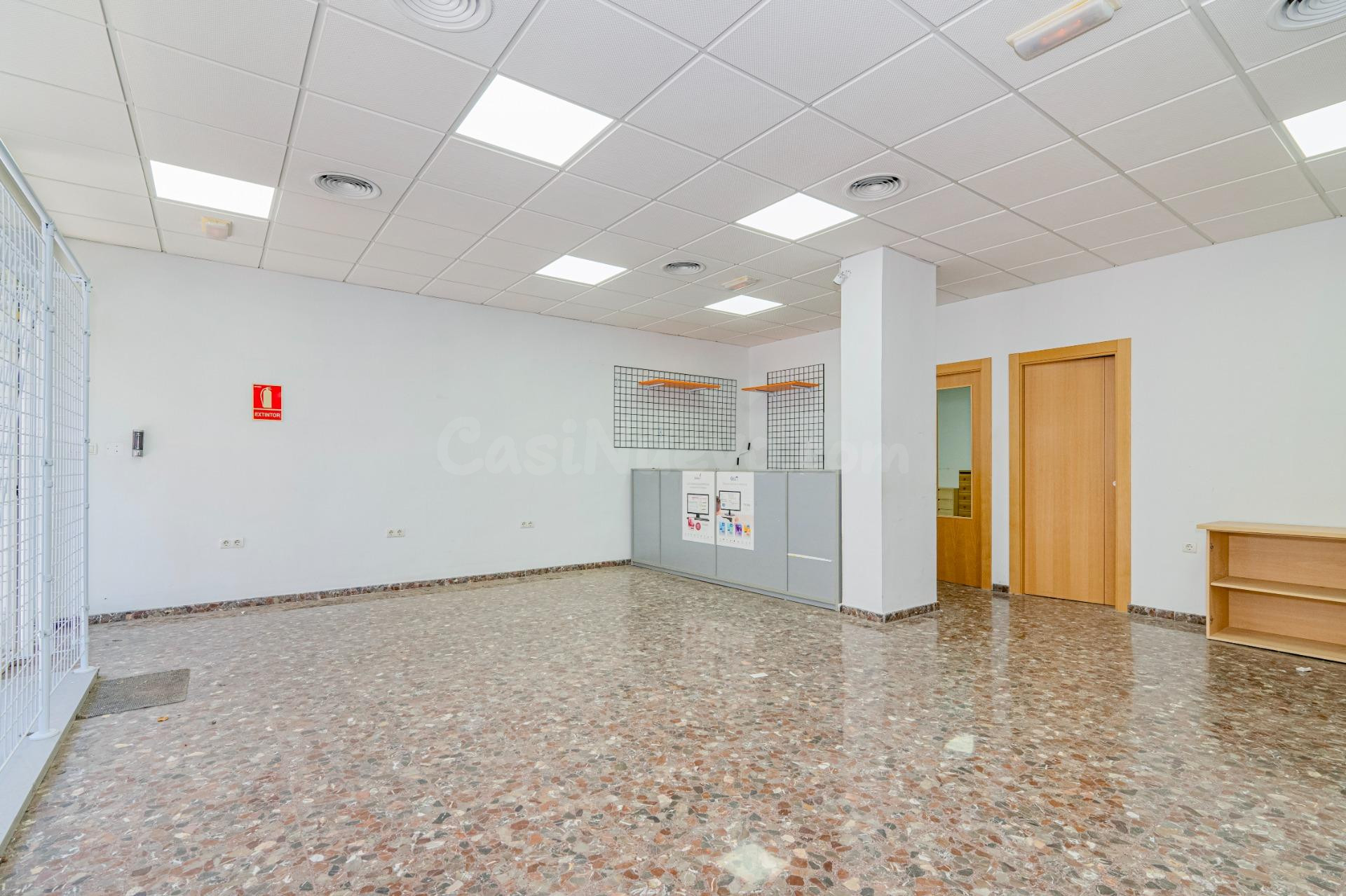 Local comercial en La Zubia