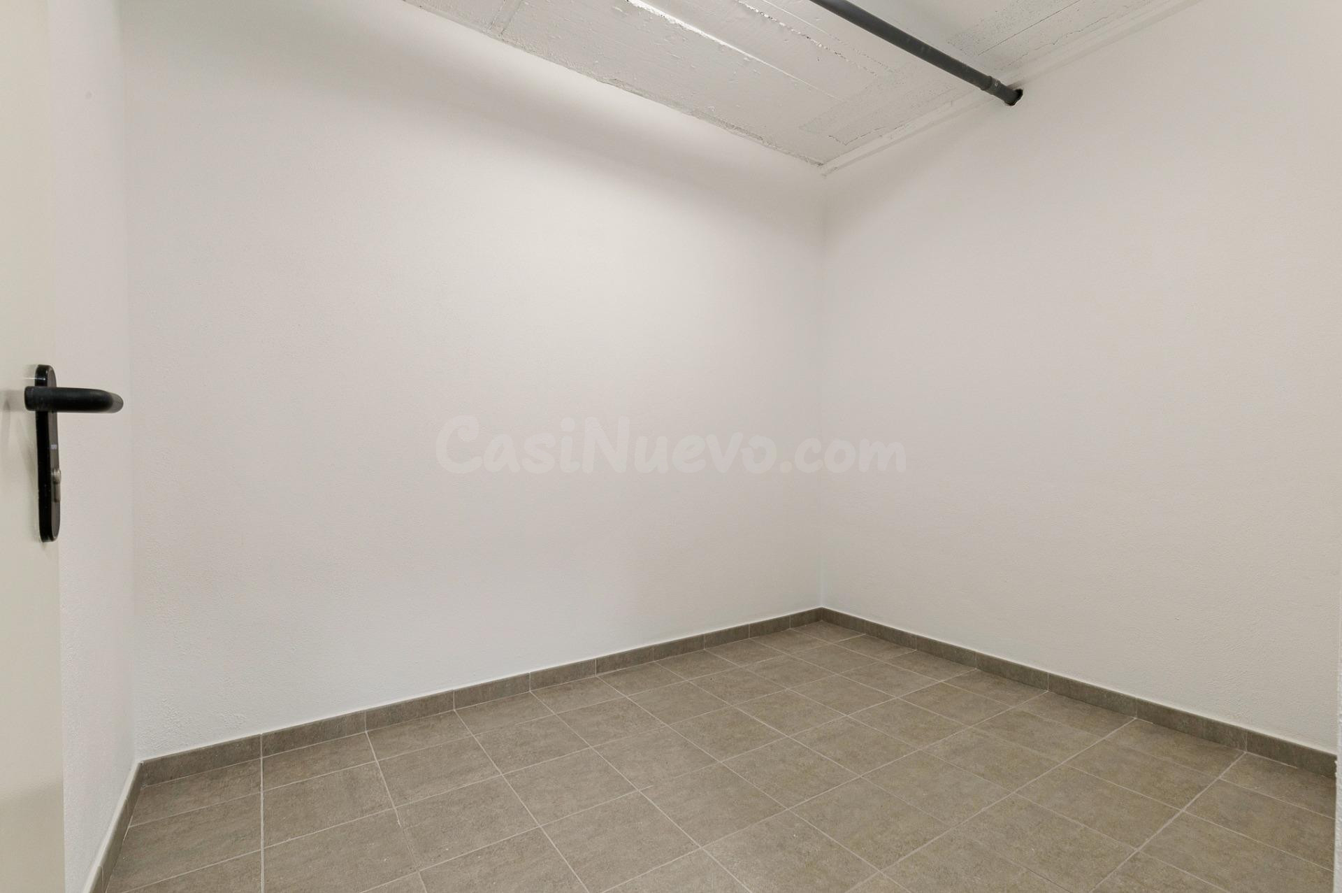 Se alquilan trasteros en Avenida Las Salinas - foto 2