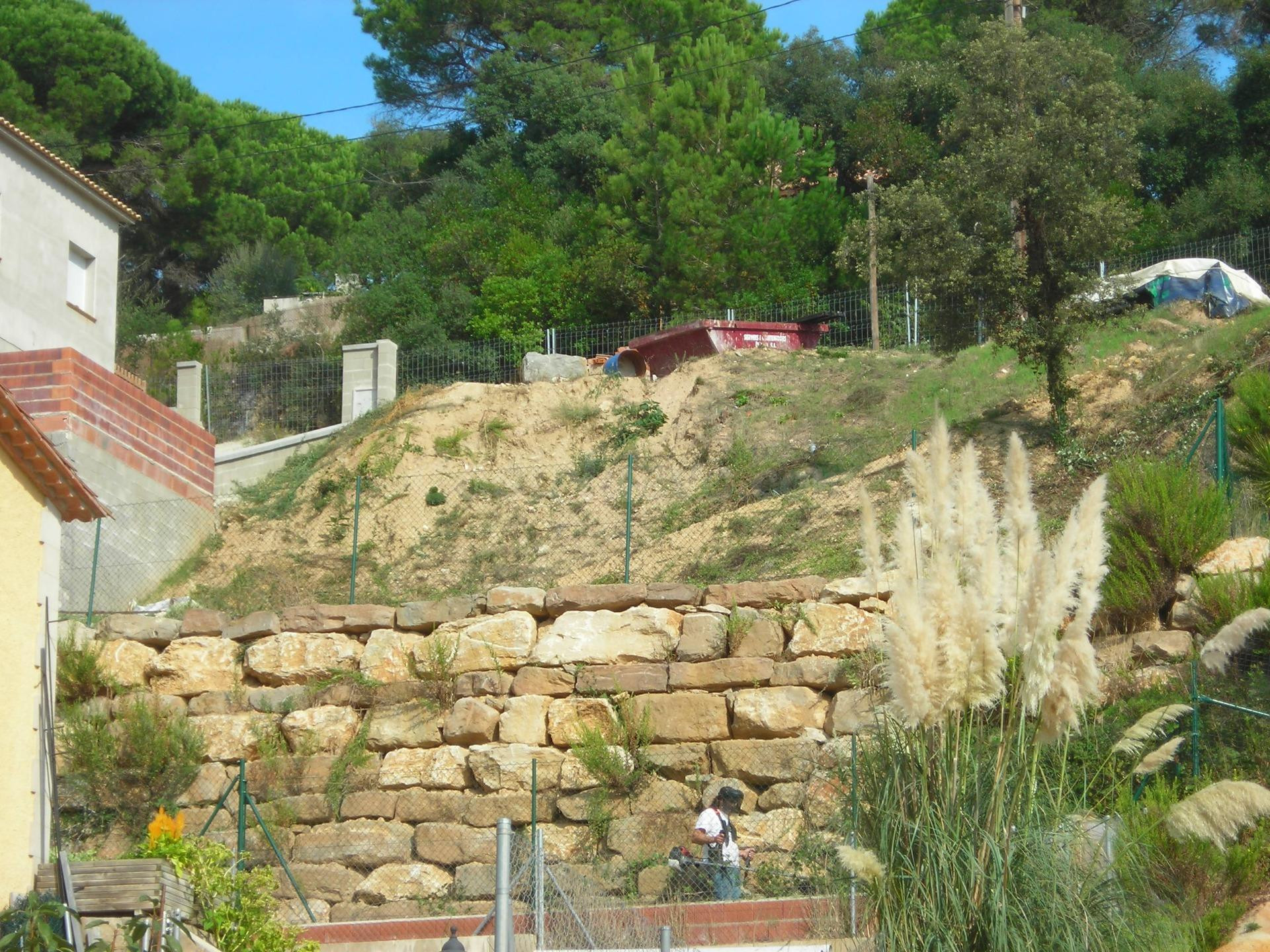 Parcela urbanizable en Aiguaviva Parc - foto 4