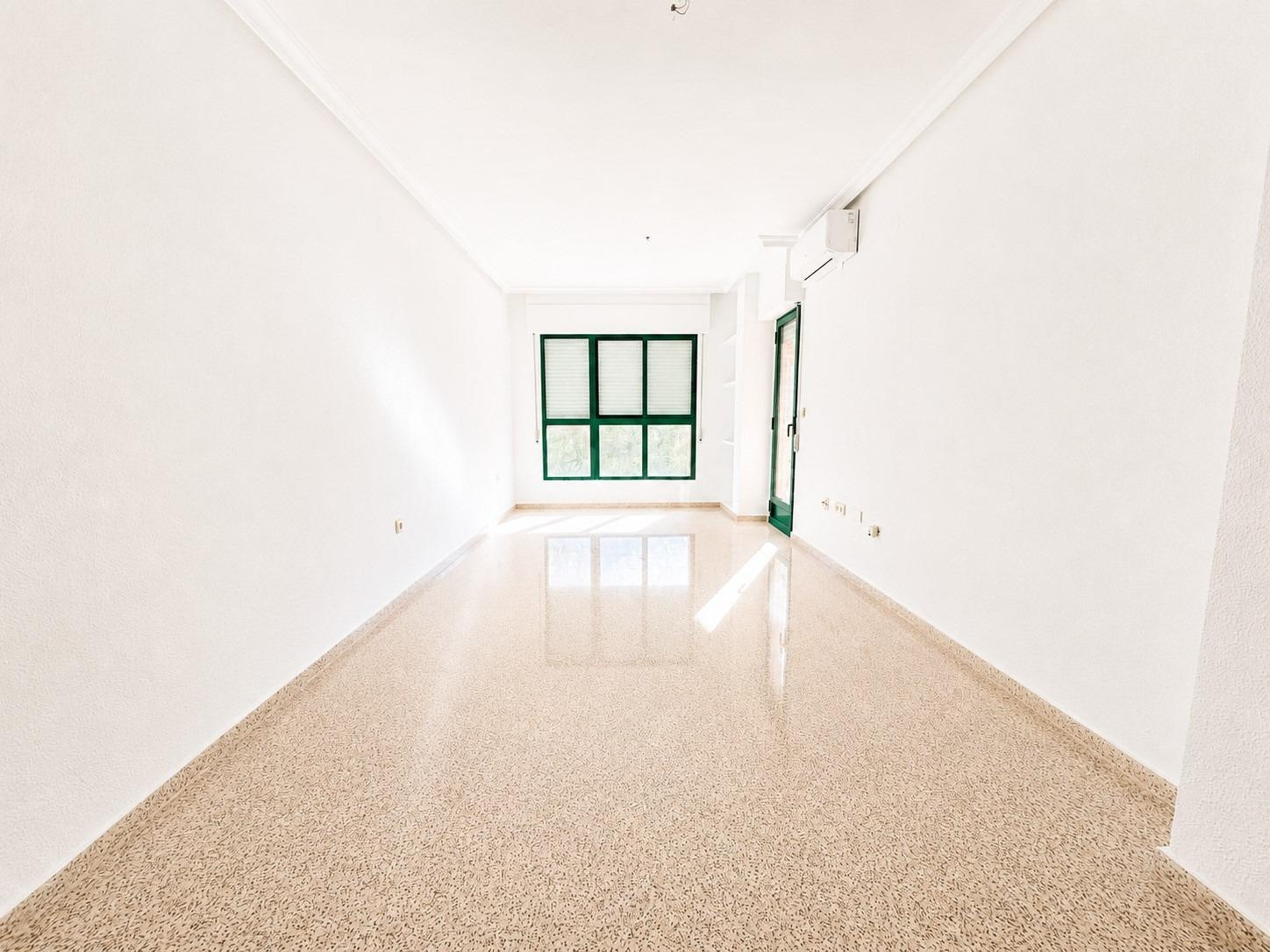 VIVIENDA CENTRICA. VISTAS DESPEJADAS - foto 4