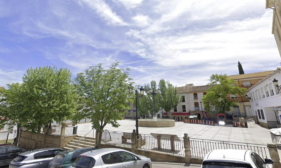 CASA EN HUELMA