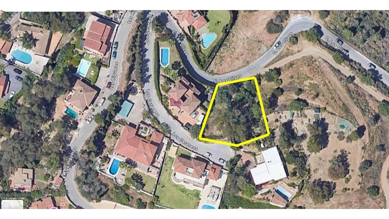 Se vende terreno en Mijas con Proyecto de Obra aprobado - foto 2