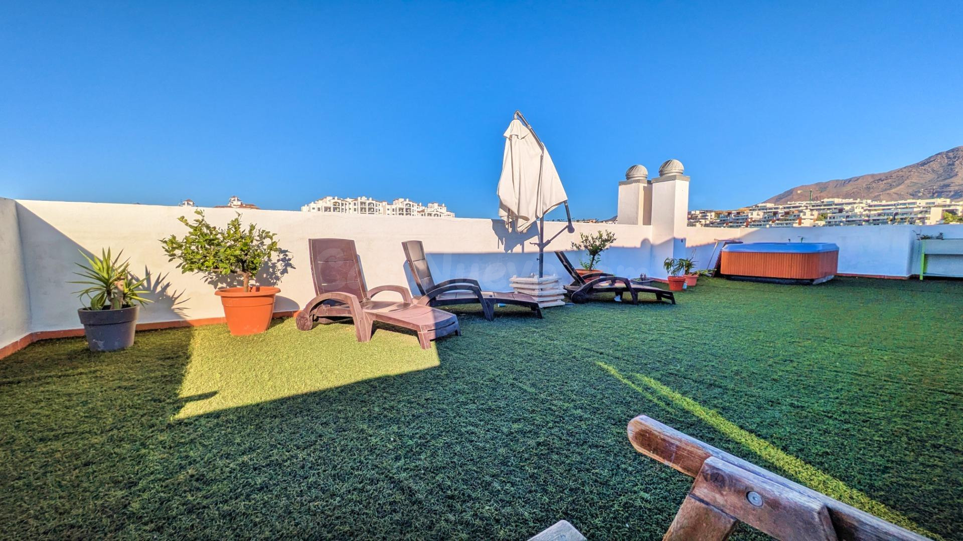ATICO DUPLEX CON ESPECTACULARES VISTAS AL MAR - foto 4