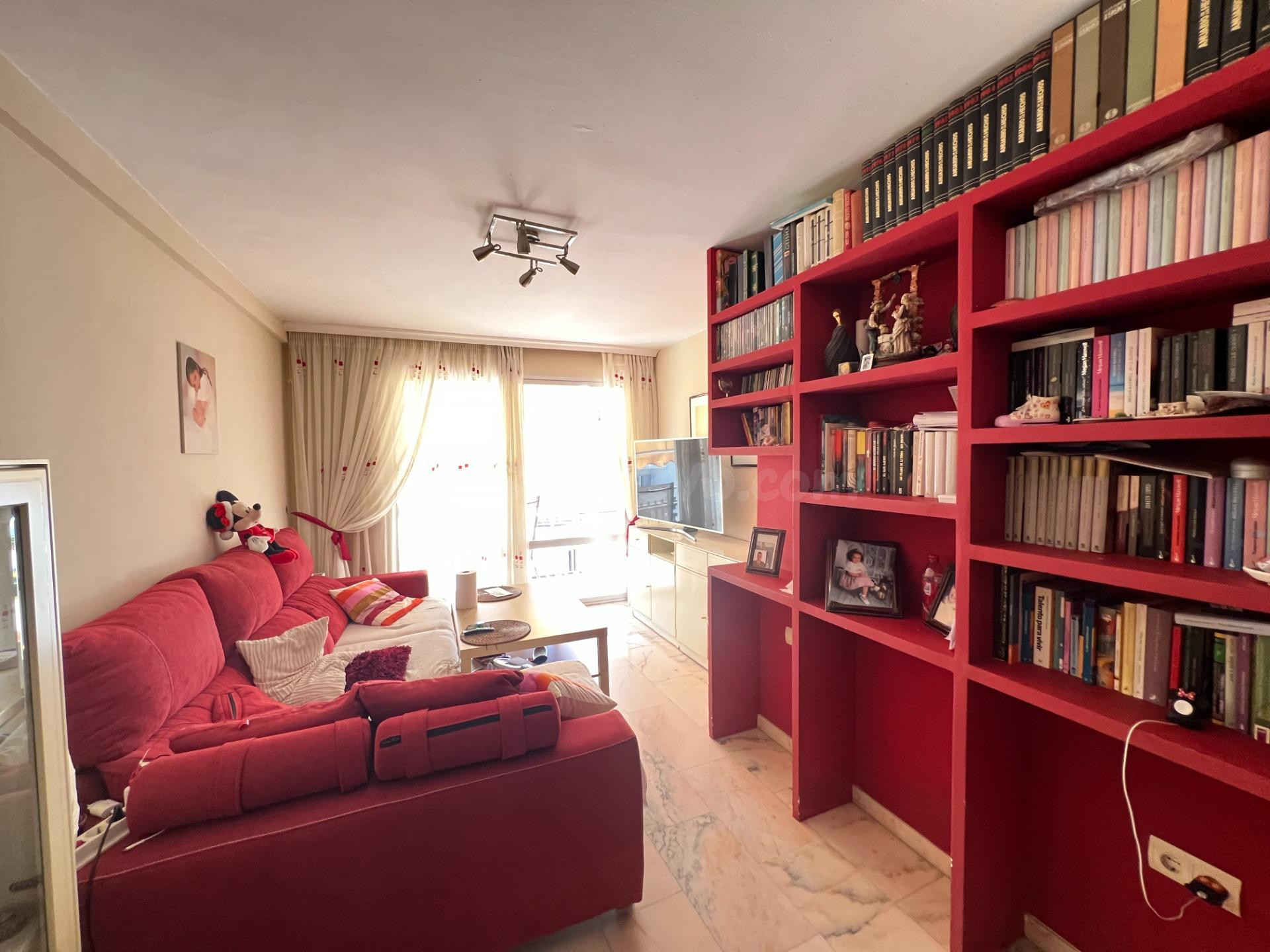 AMPLIO PISO A 150 M DEL MAR ✨ - foto 3