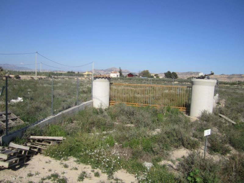 SE VENDE PARCELA EN ASPE