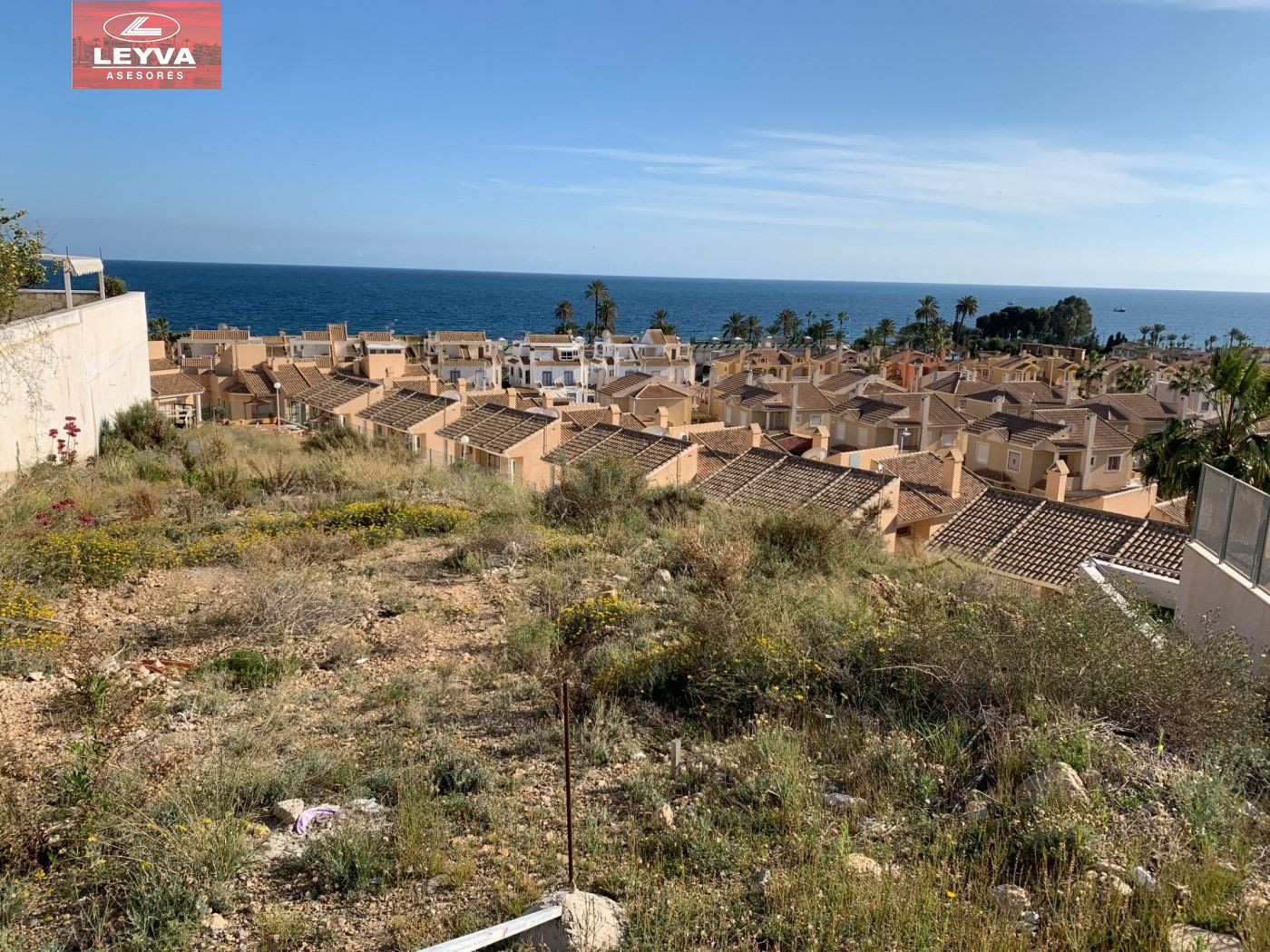 PARCELA CON VISTAS AL MAR
