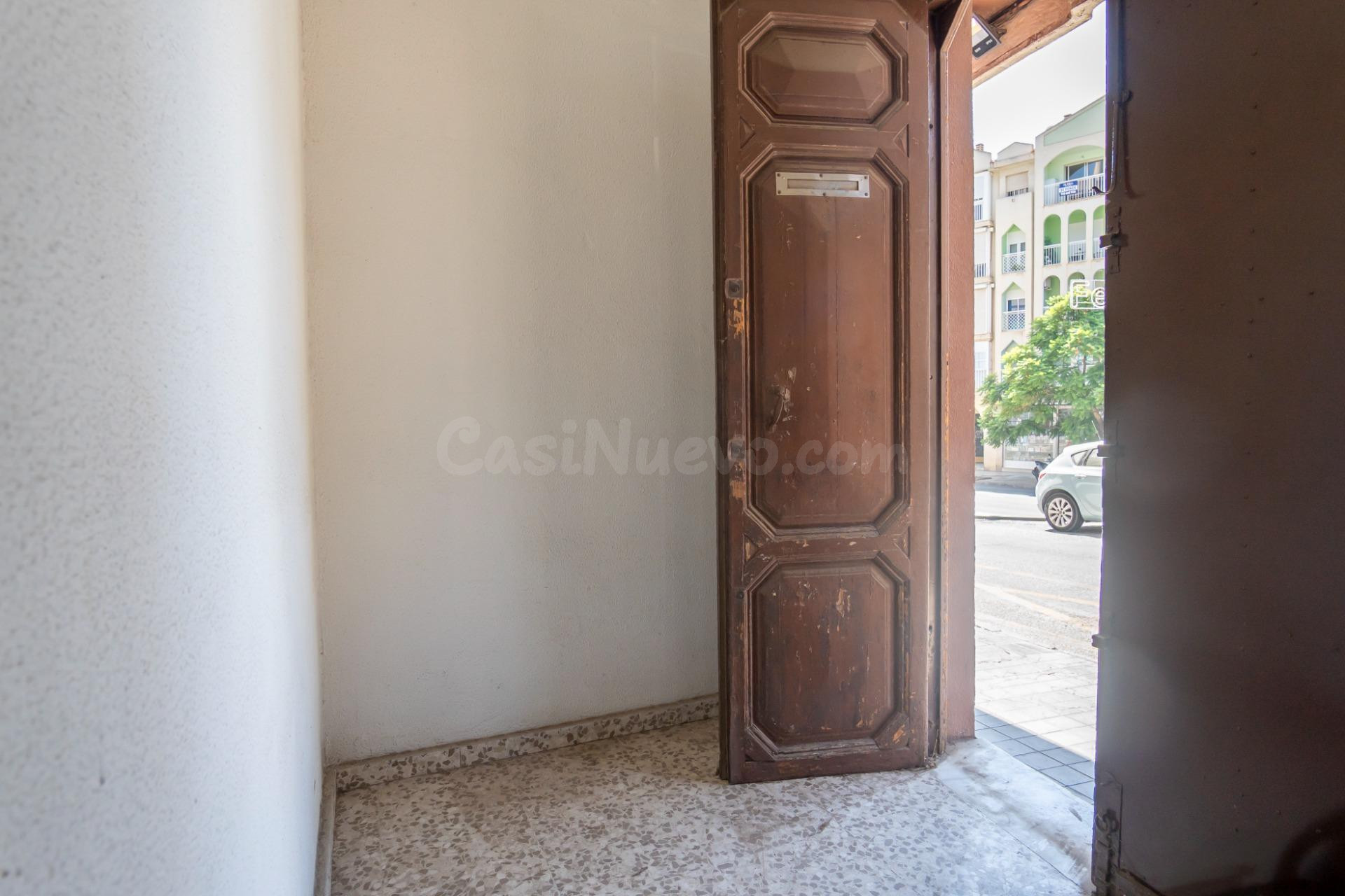 Gran local en Avenida La Marquesa de Esquilache - foto 5