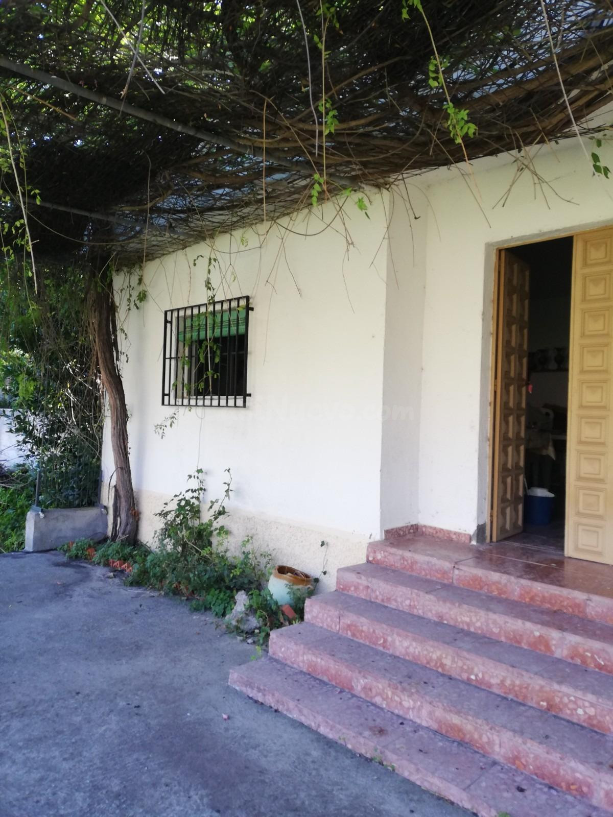 Casa de campo con gran terreno en Vélez Benaudalla