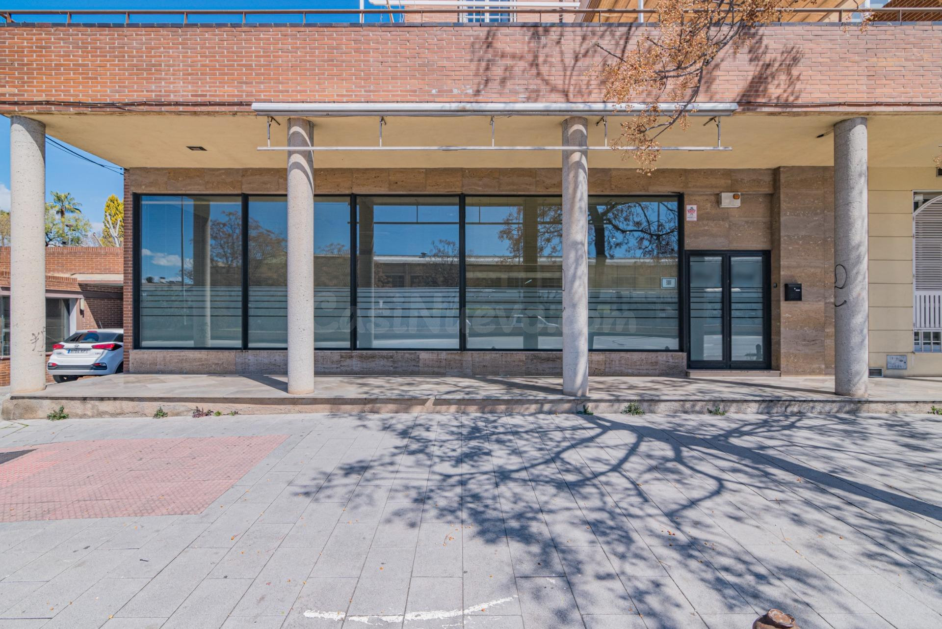 ¡OPORTUNIDAD ÚNICA! LOCAL COMERCIAL EN AVENIDA ANDALUCIA