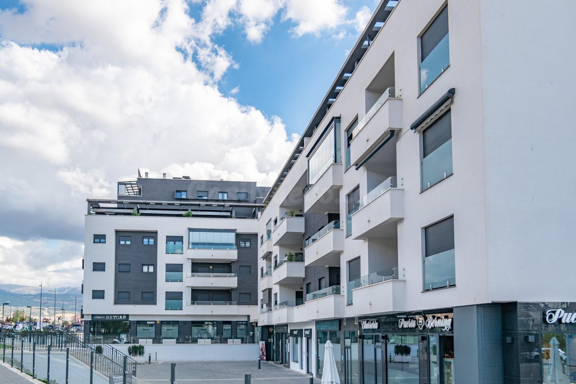 Exclusiva vivienda en Residencial Nevada — Urbanización de l - foto 4