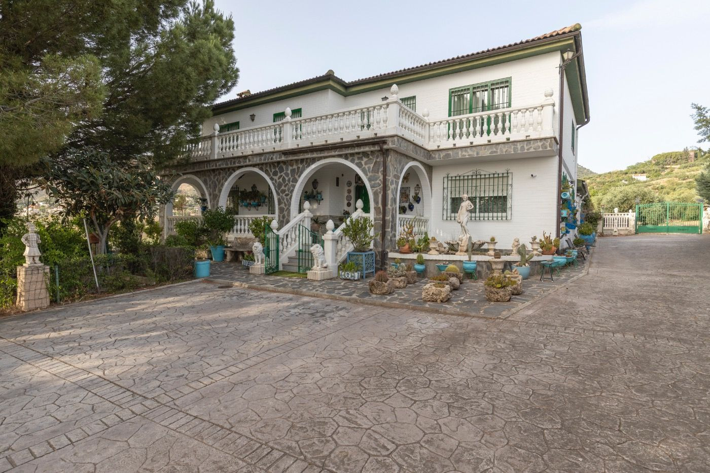 Se vende exclusiva vivienda en Alfacar – Cuesta de Víznar co - foto 3