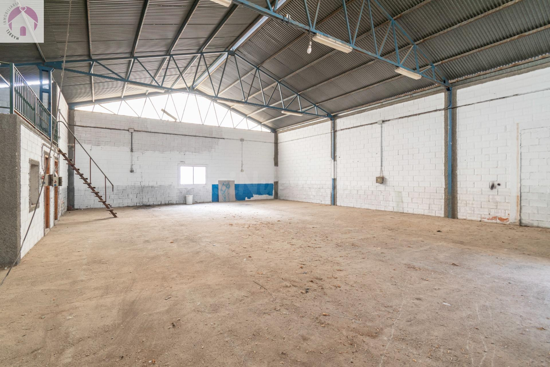NAVE INDUSTRIAL DE 240M2 EN JUN-GRANADA - foto 3