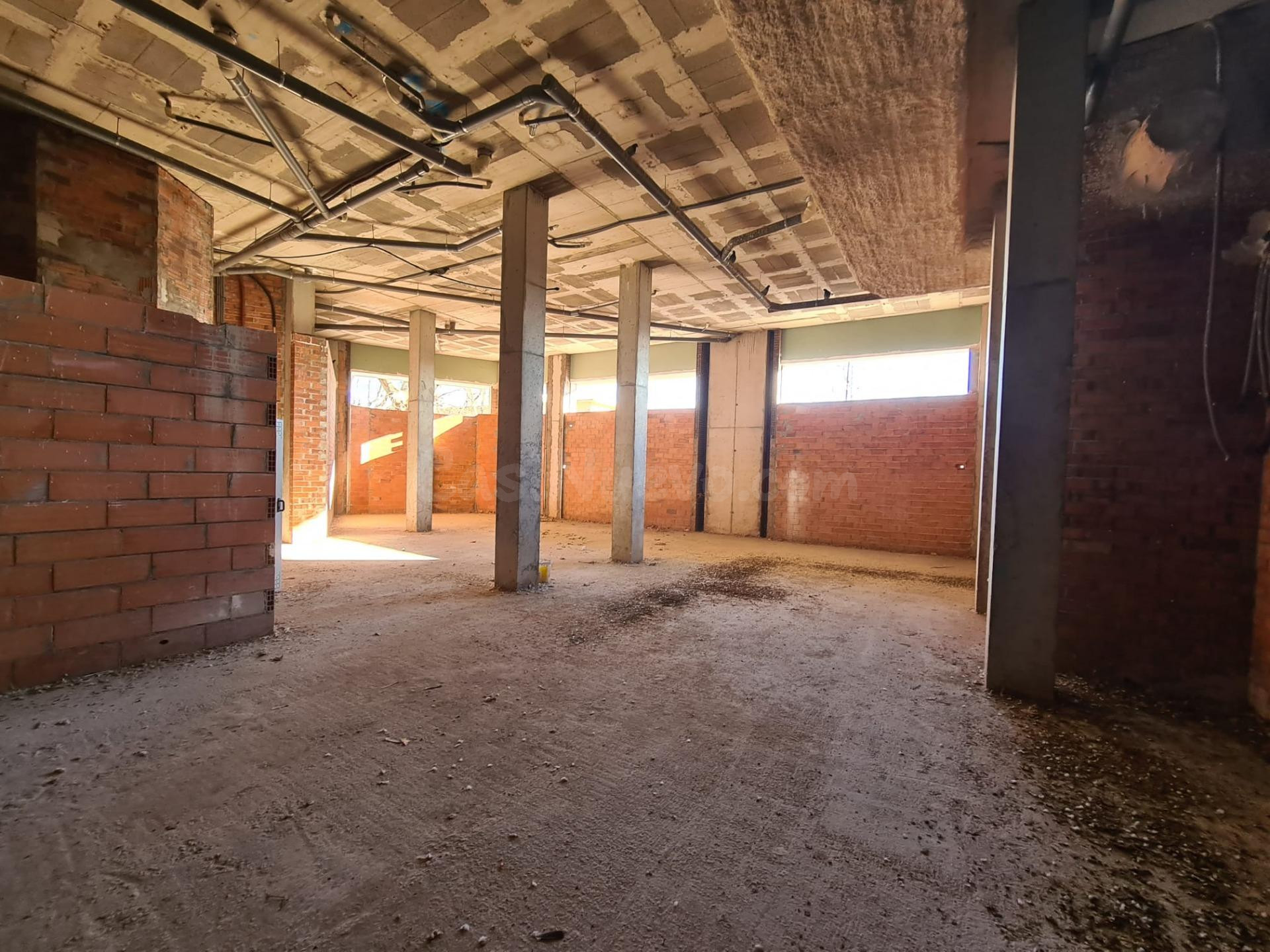 Local Obra Nueva 400 m2 cerca Estación - foto 5
