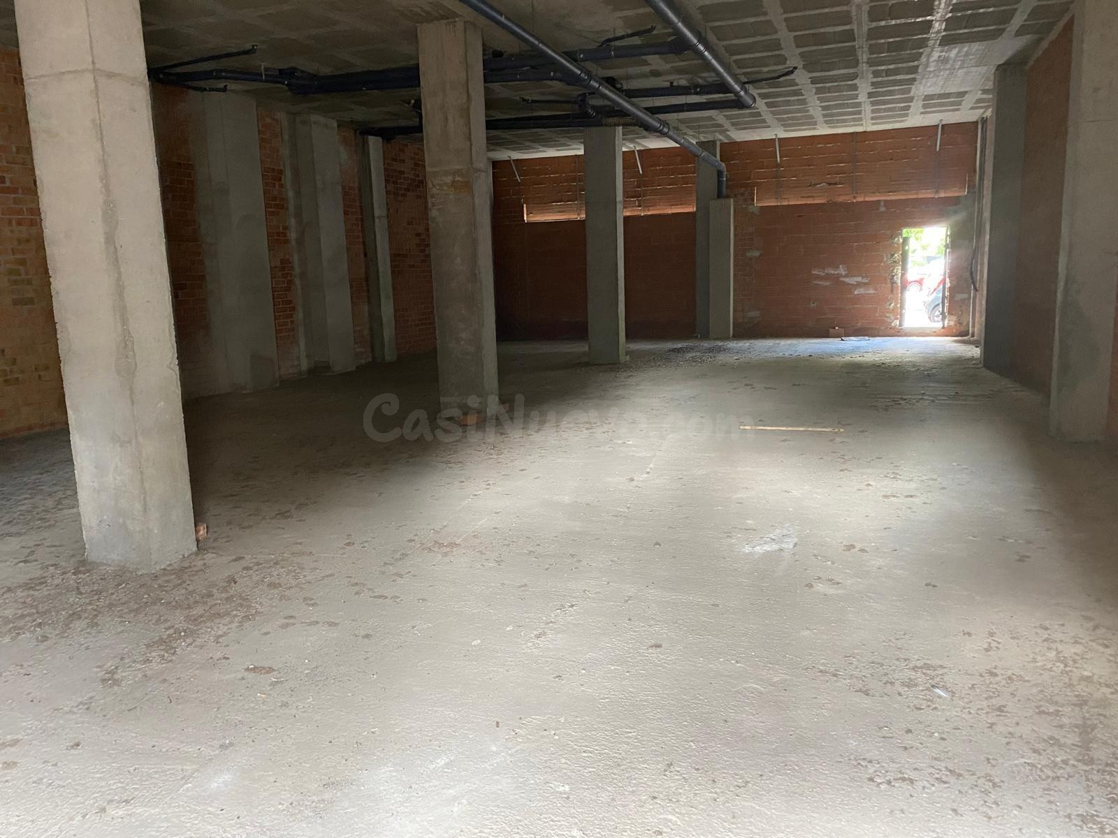 LOCAL 115 M2 OBRA NUEVA EN RAMBLA GIRADA