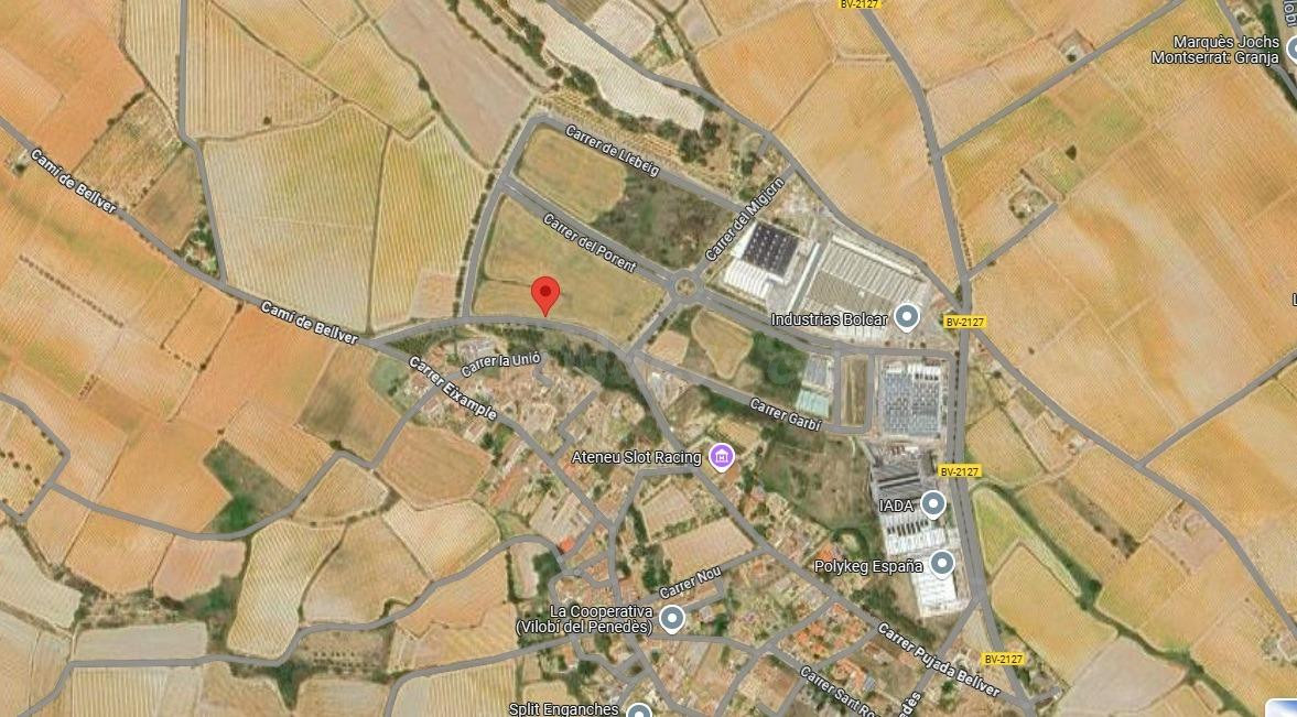 FANTÑSTICA PARCELA INDUSTRIAL DE 1.478 M2 EN VILOBÑ DEL PENEDÑS