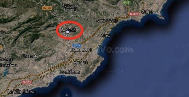 FANTÑSTICO SOLAR EN LA NUCIA ALICANTE