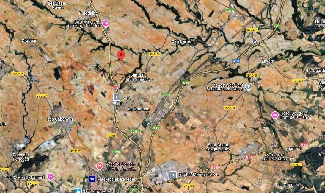 FANTÑSTICO SOLAR INDUSTRIAL EN SANTA FE DEL PENEDES