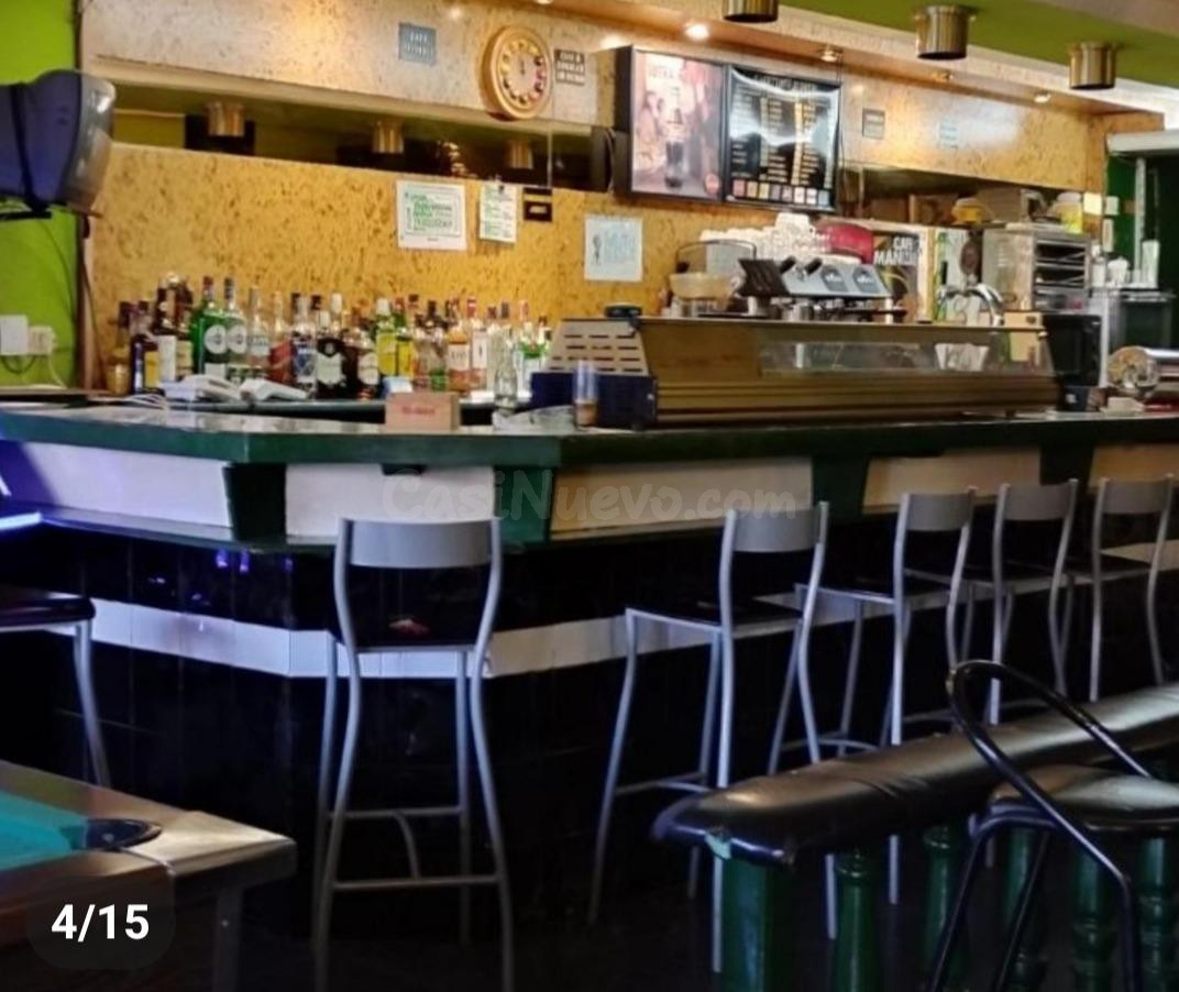 LOCAL CAFETERÑA PUB CON LICENCIA