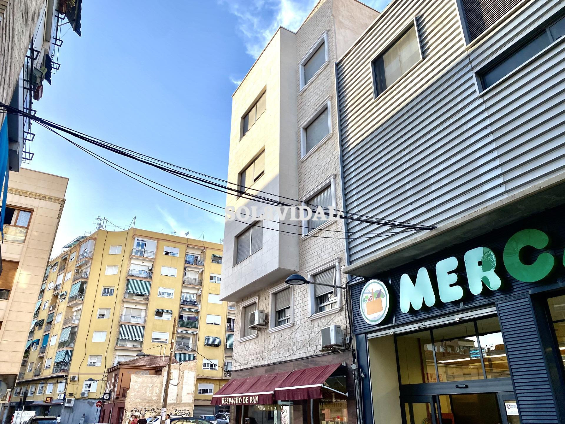 SOLAR URBANO EDIFICABLE EN EL CENTRO DE ORIHUELA, JUNTO A MERCADONA. LA PARCELA SUMA 349 METROS CUAD