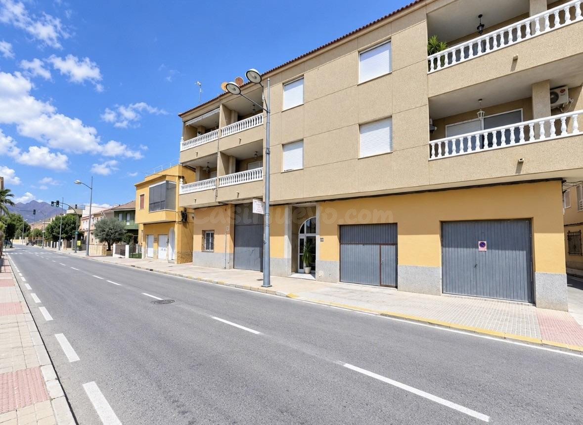 LOCAL COMERCIAL EN MOLINS, 187 M2