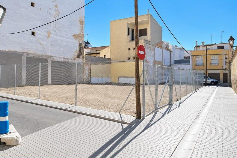 SOLAR URBANO DE 405 M2 EN ORIHUELA CENTRO  SOLAR URBANO EDIFICABLE EN EL CENTRO DE ORIHUELA, EN LA F