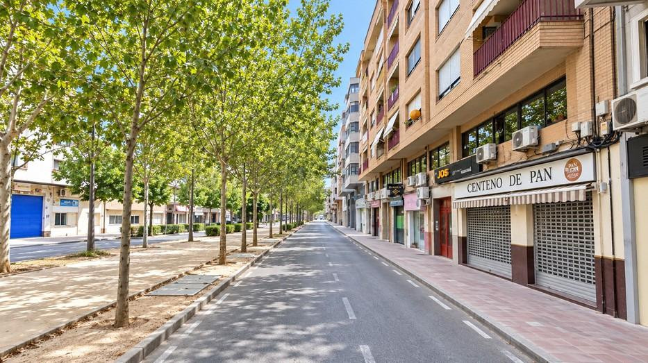 PISO EN AVENIDA TEODOMIRO DE ORIHUELA  VIVIENDA EN LOS ANDENES, DISPONE DE 3 AMPLIOS DORMITORIOS, 2