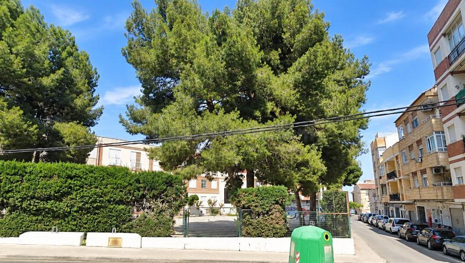 Local comercial de 516 m2 en Mula – Avenida Juan Viñegla, nº 5