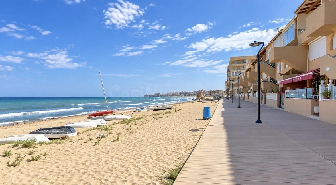 Piso seminuevo a estrenar en La Mata – Segunda línea de playa
