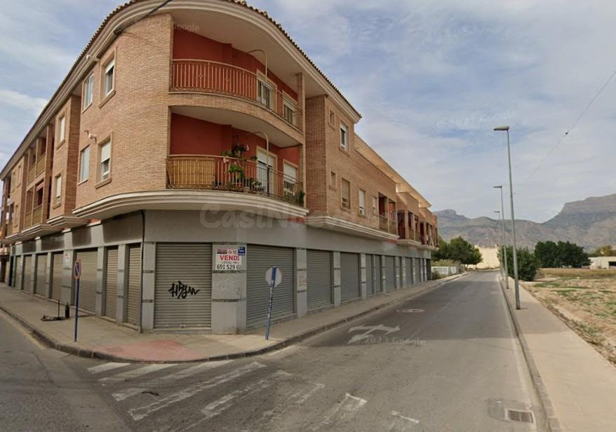 Local comercial de 1.229 m2 en Desamparados, Orihuela
