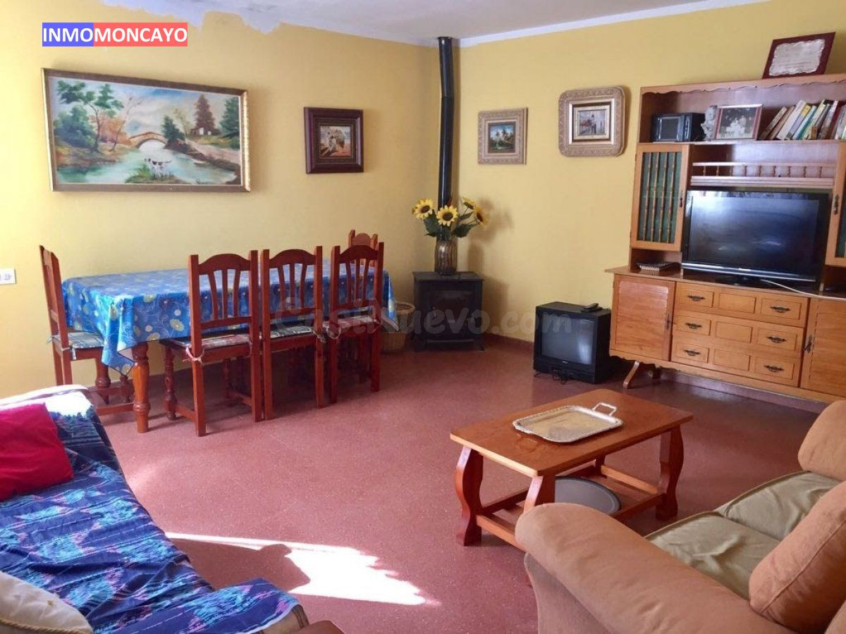 Vendo casa en Novallas, reformada