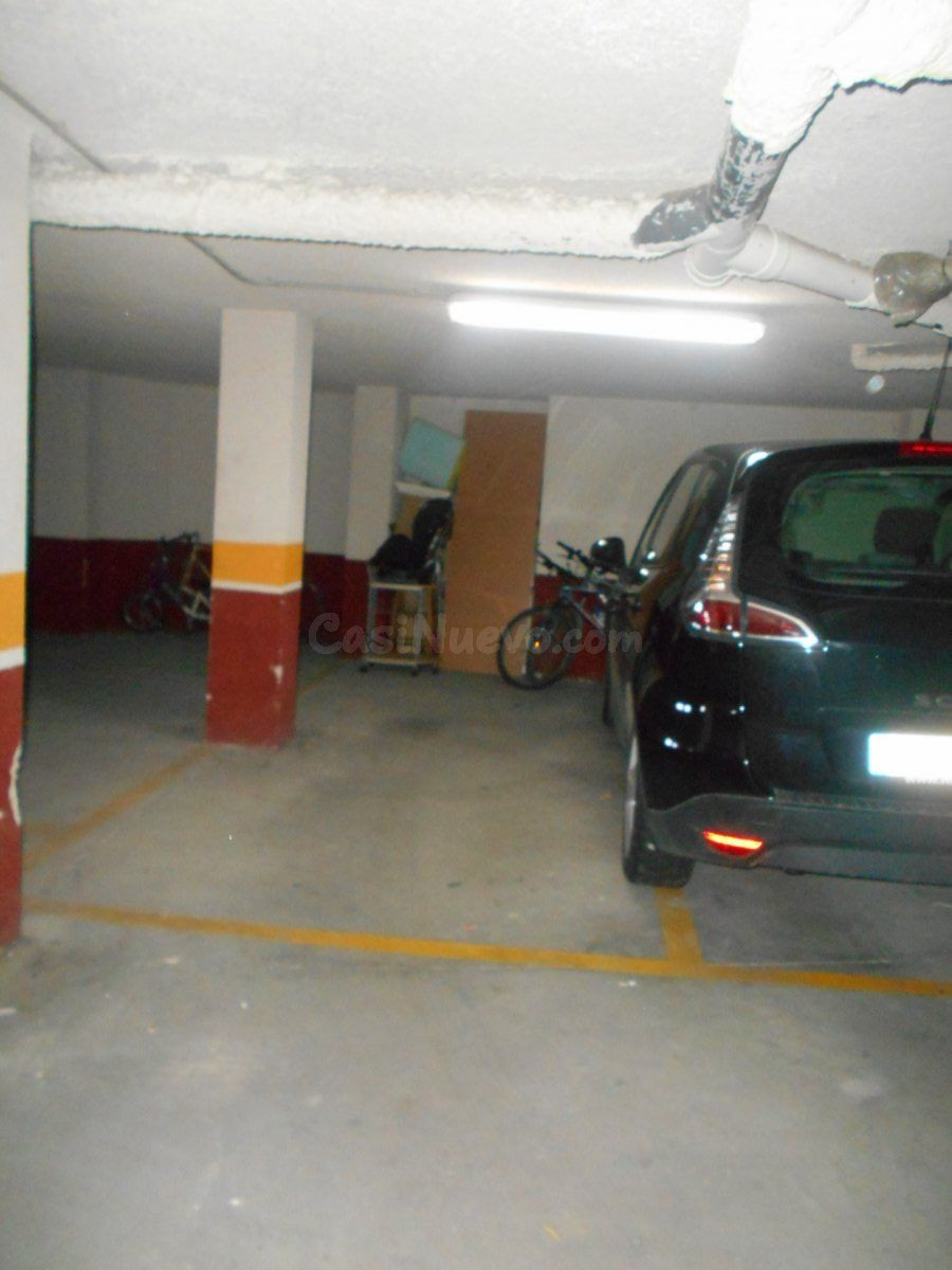 SE VENDE PLAZA DE GARAJE PARA MOTO