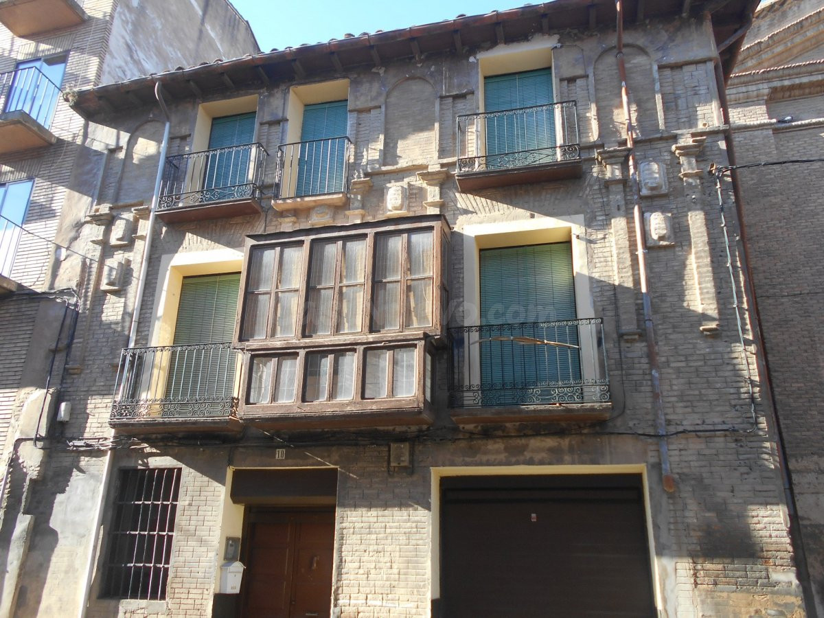 Se vende casa palaciega en el entorno de la catedral