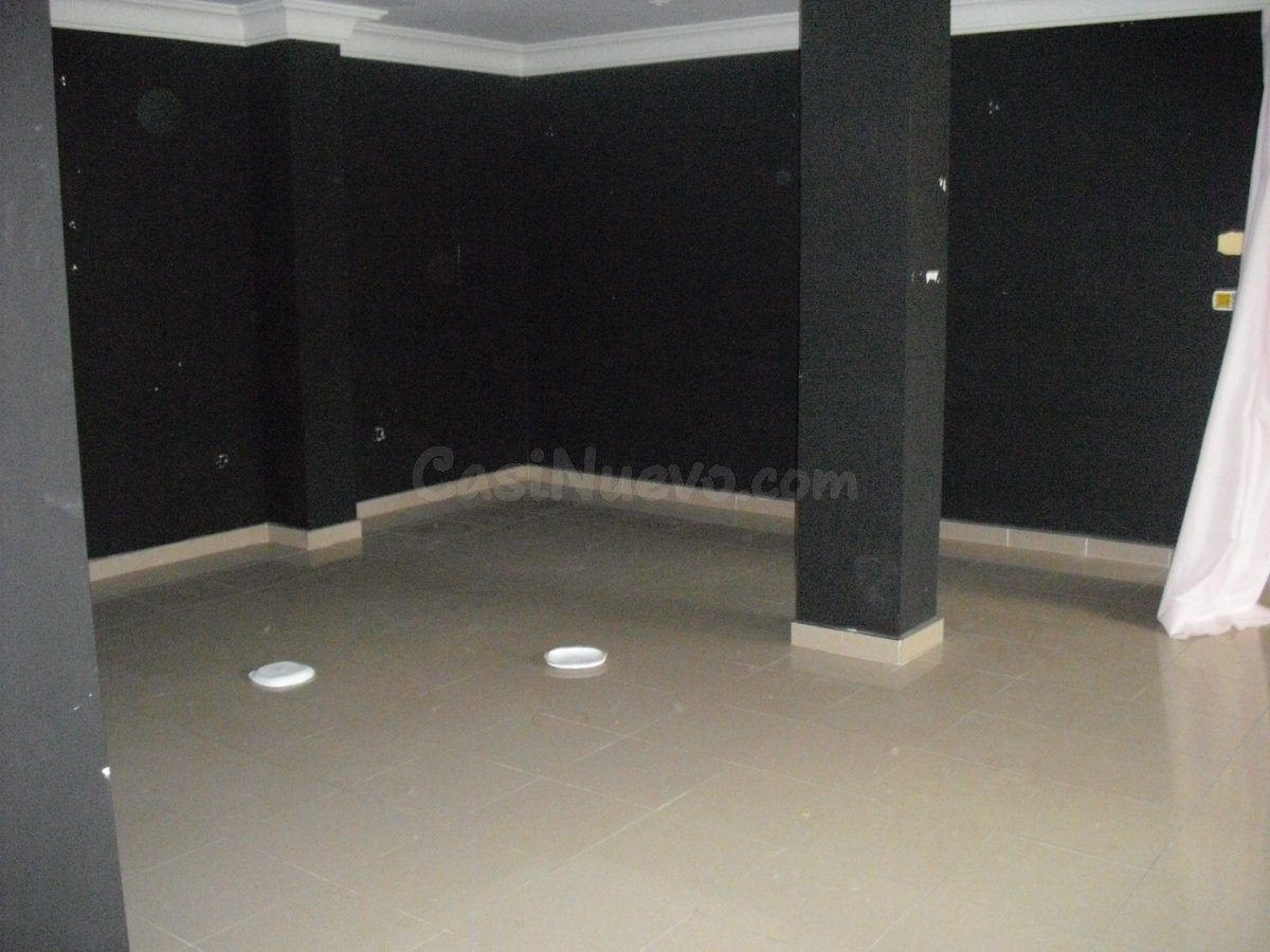 Se vende local en Tarazona