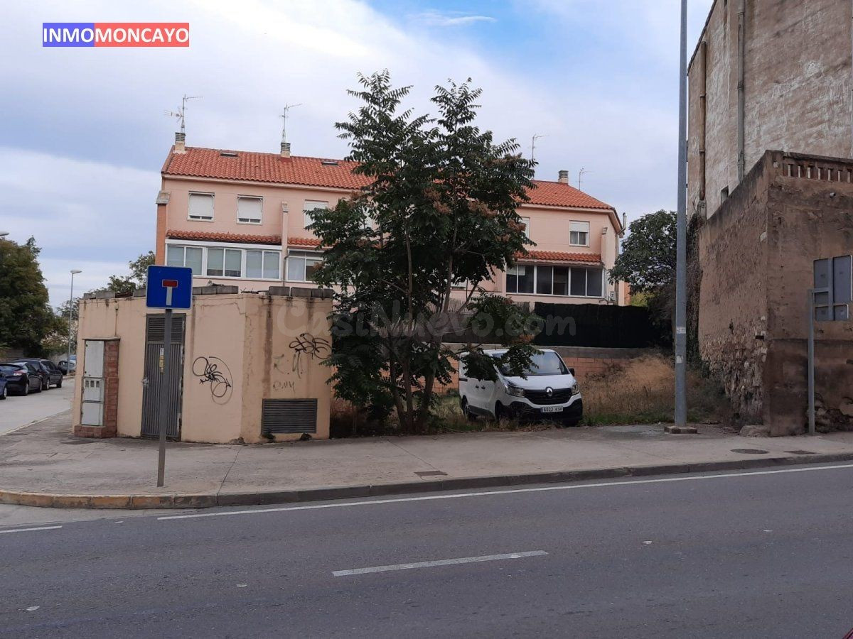 Venta de solar en Teresa Cajal
