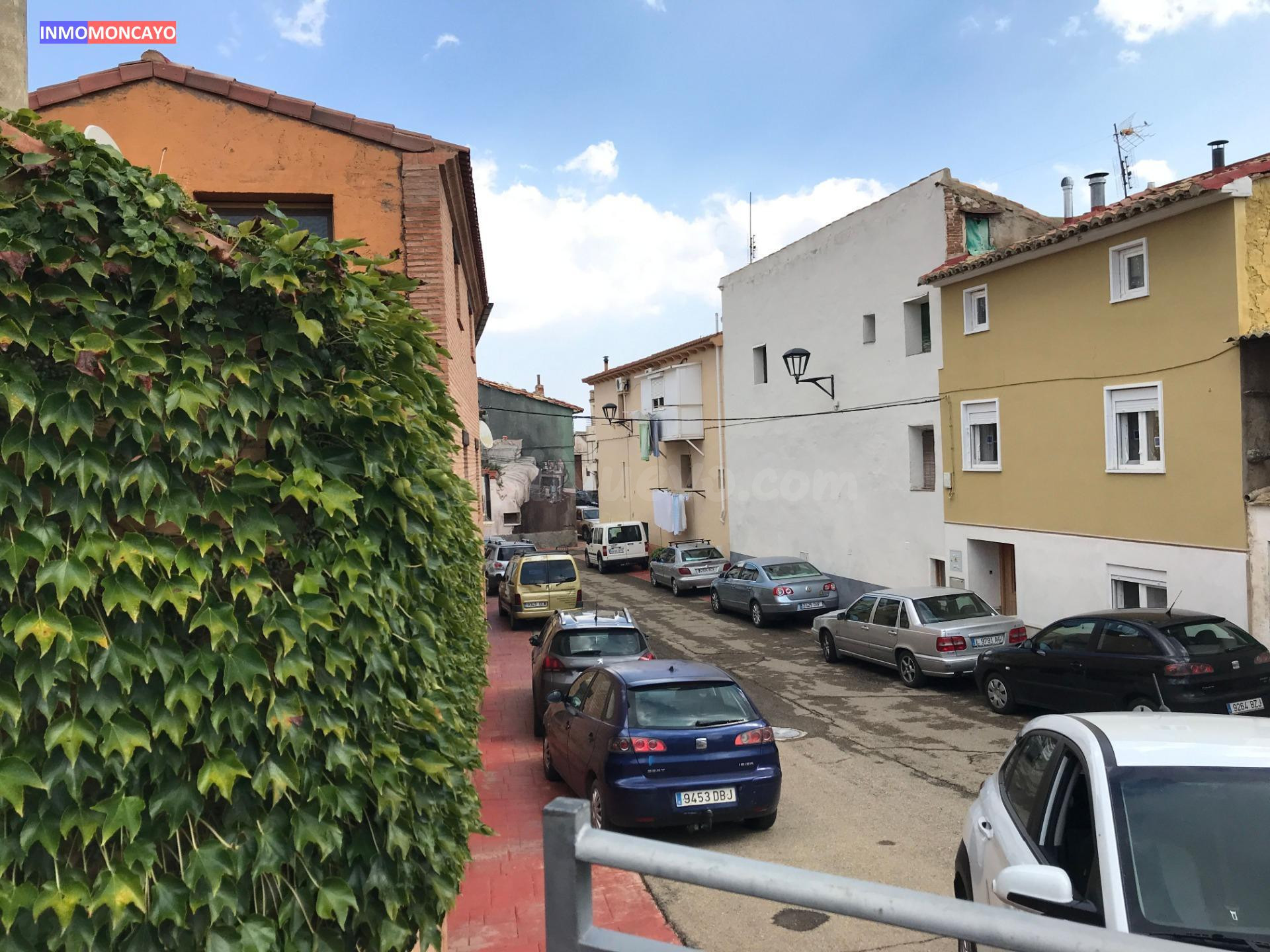 SE VENDE CASA EN TORRELLAS