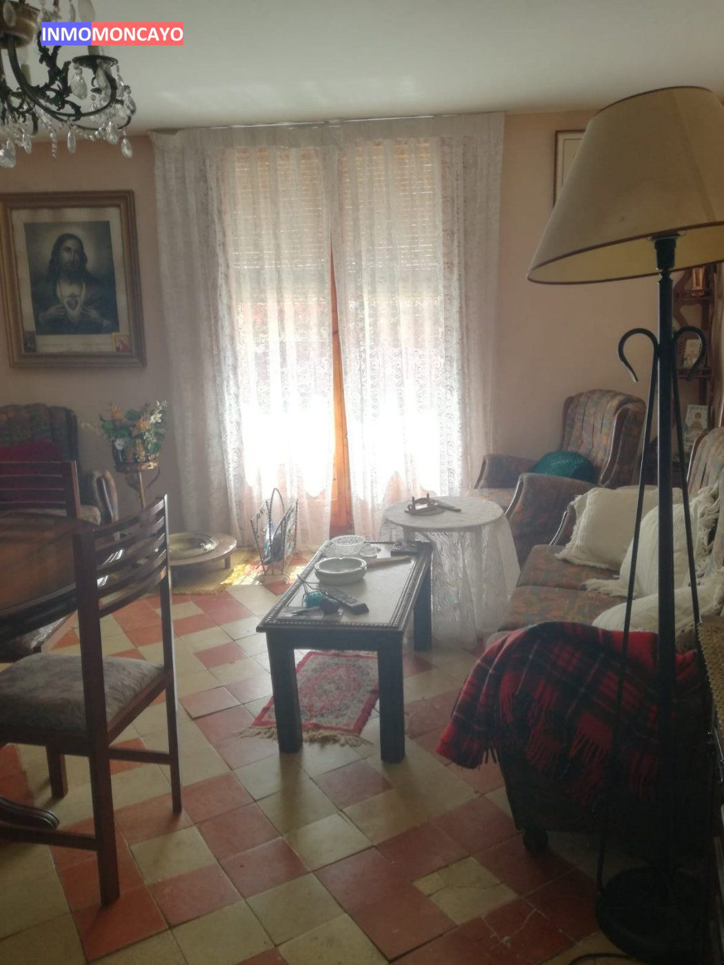 SE VENDE CASA CON MUCHAS POSIBILIDADES