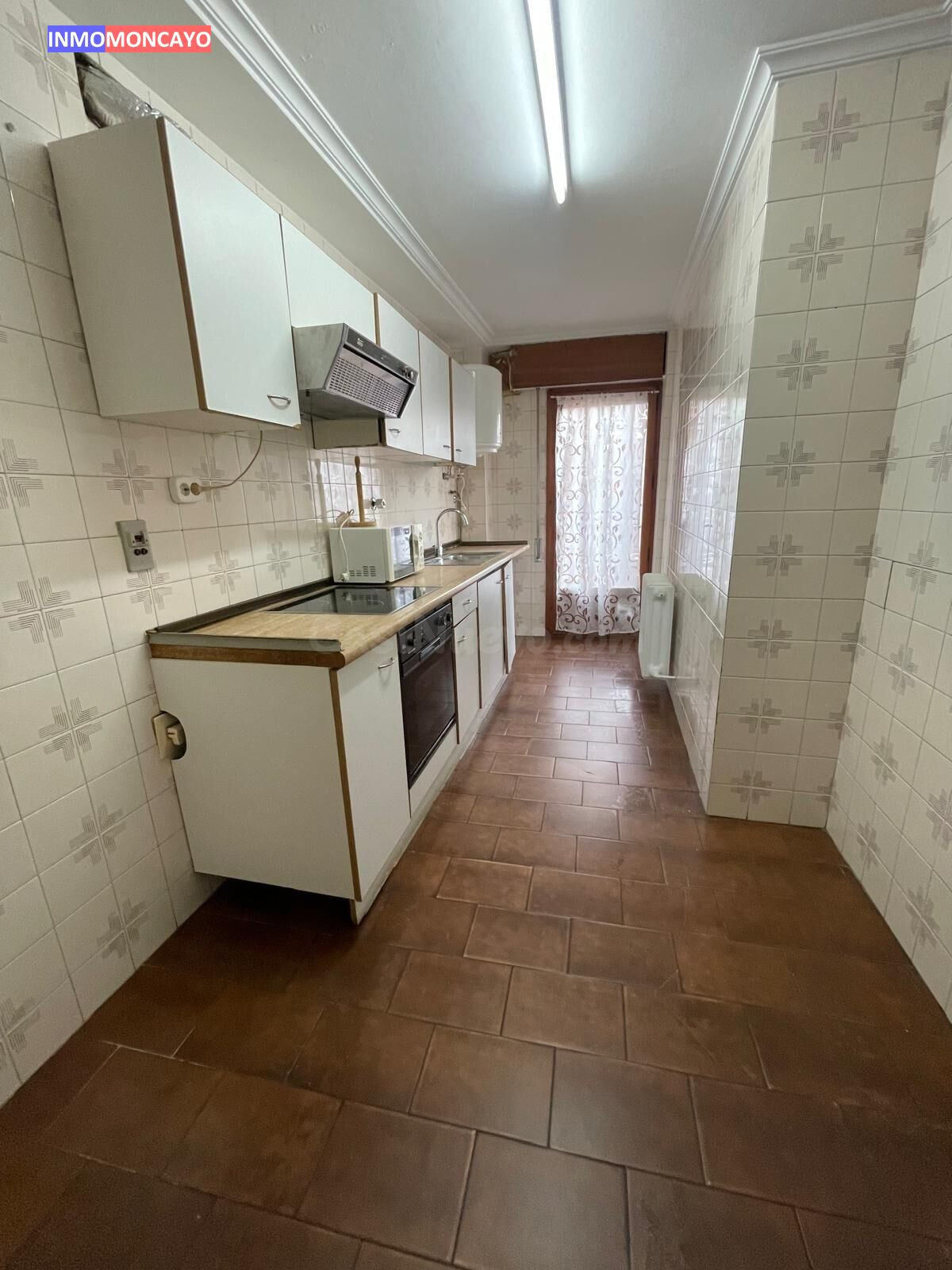 SE VENDE PISO EN ZONA DEL CENTRO DE SALUD (TARAZONA)