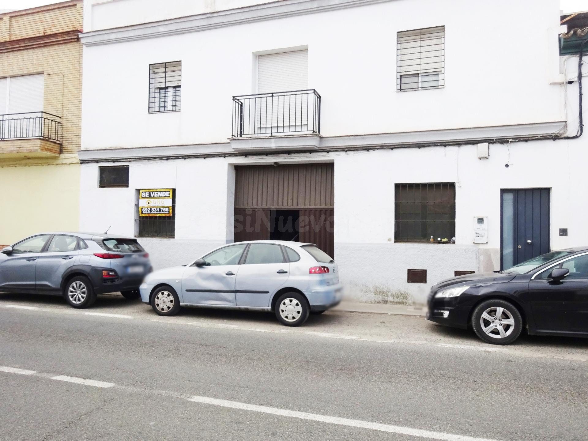 Local de 192 M2 en la mejor zona comercial y la de más paso en el centro de Sanlúcar.
