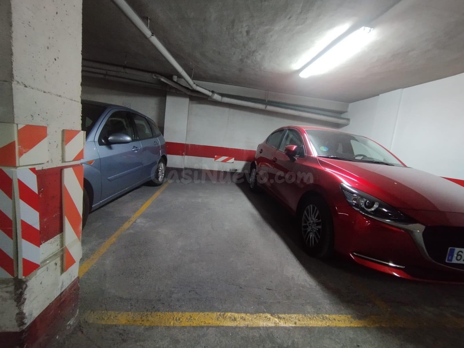 PLAZA DE GARAJE EN EL CENTRO DE ALICANTE CON TRASTERO ENORME