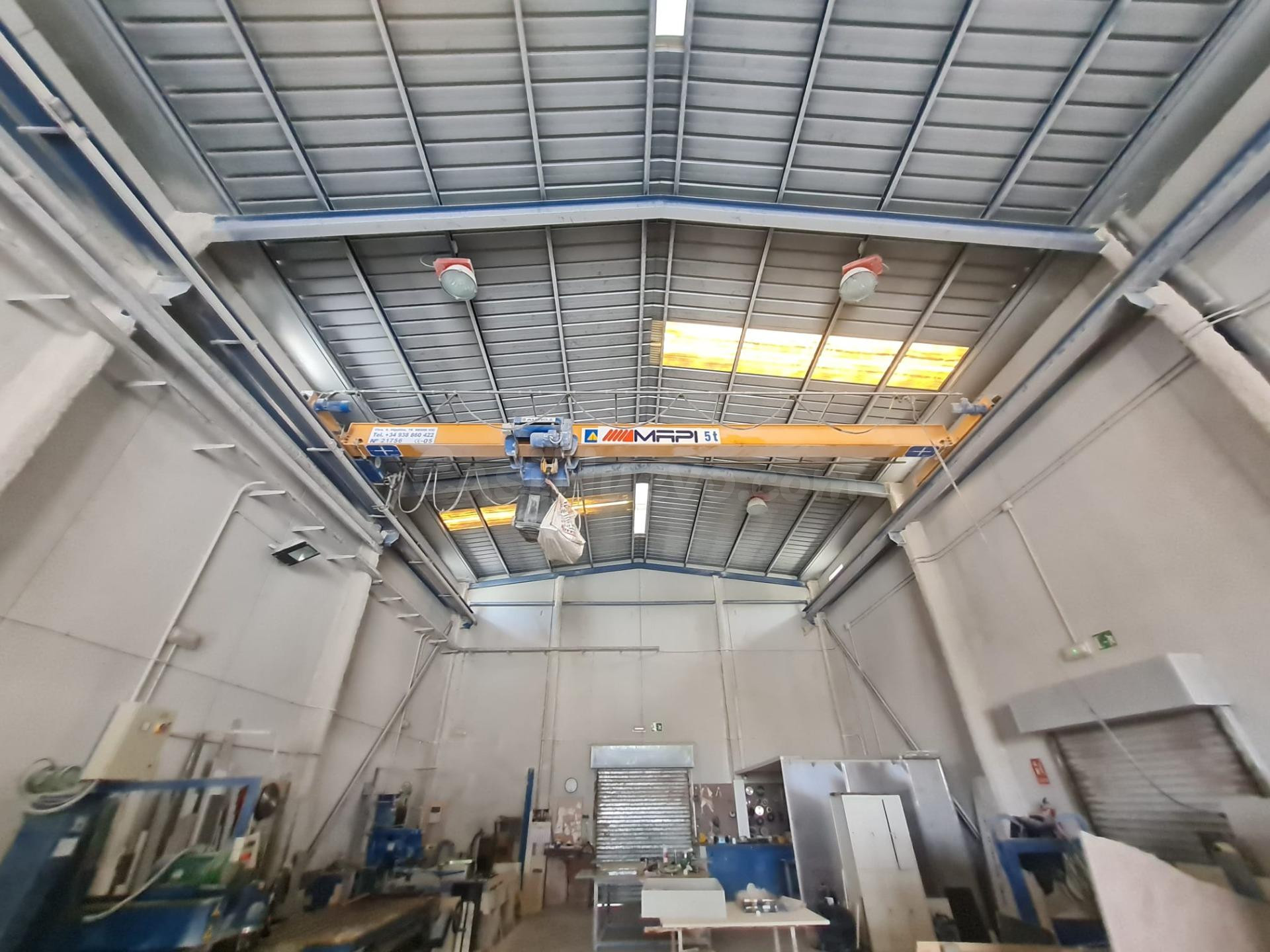Amplia Nave Industrial en Villajoyosa - Oportunidad Única