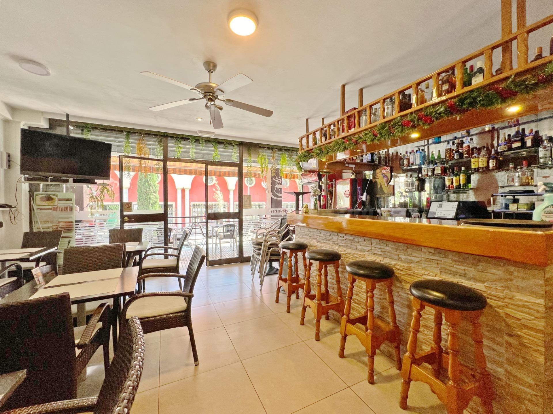 Local en venta en Av. Joan Miro
