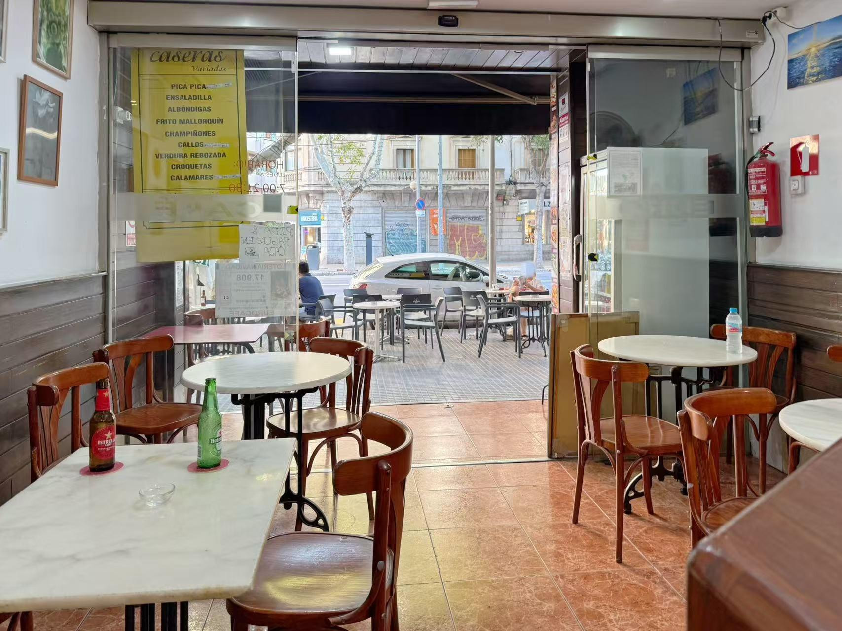 Se traspasa bar en el centro de Palma