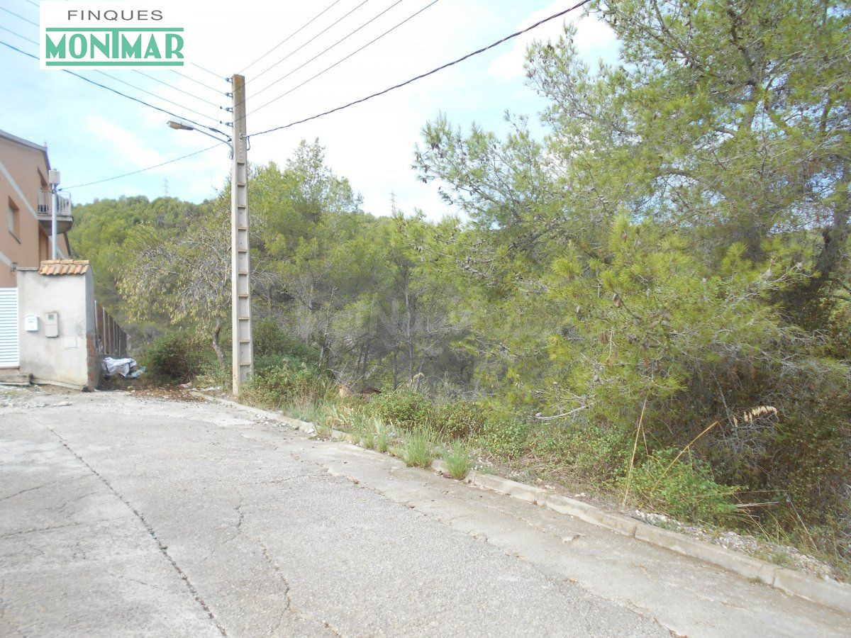 Venta parcela de 852 en Urbanización Mas Milá de Olivella