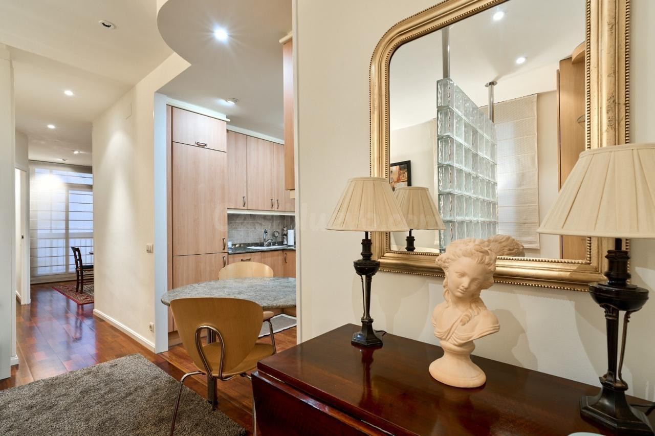 Vivienda con encanto, luz y confort en el corazón de Barcelona