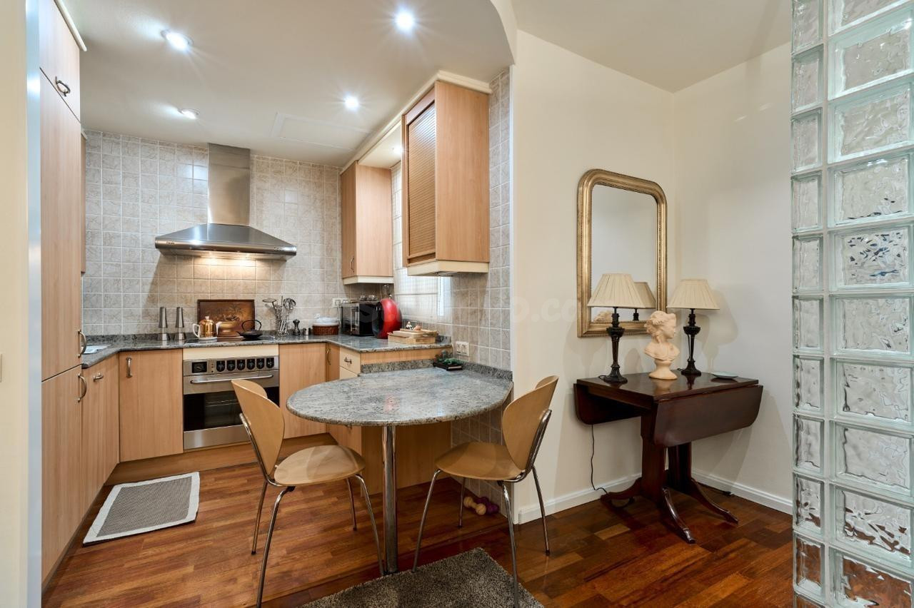 Vivienda con encanto, luz y confort en el corazón de Barcelo - foto 4