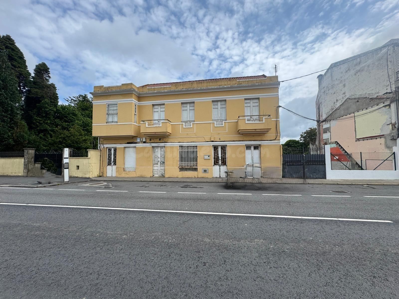 CASA VENTA EN OLEIROS