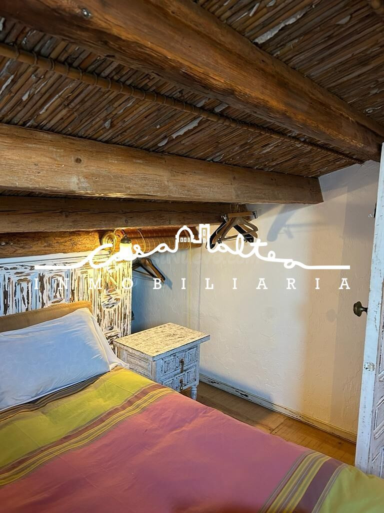 CASA CON ENCANTO EN EL CASCO ANTIGUO - foto 2