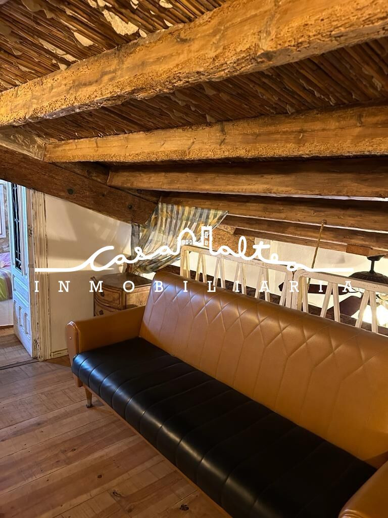 CASA CON ENCANTO EN EL CASCO ANTIGUO - foto 3
