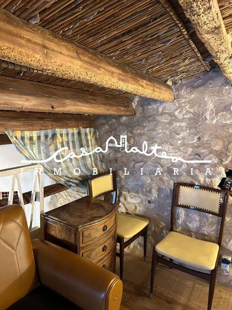 CASA CON ENCANTO EN EL CASCO ANTIGUO - foto 4