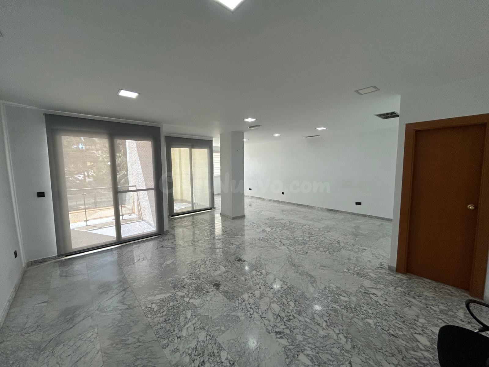 Oficina en edificio notarias